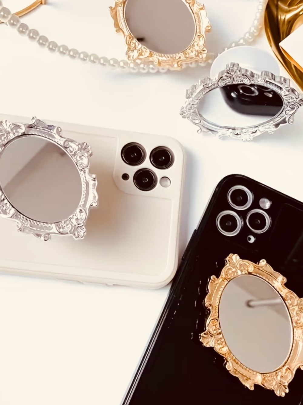 Ornate Vintage-Style Phone Mirror PopSocket - in Silver